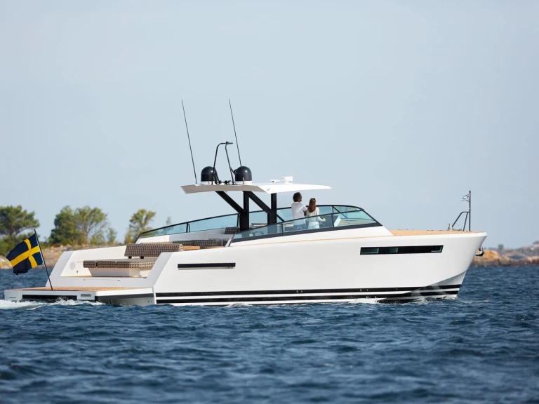 Yacht di lusso a noleggio a Juan-les-Pins al miglior prezzo