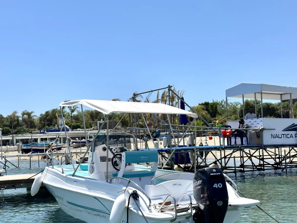 Noleggio barche Taormina economico Blumax 19 Pro