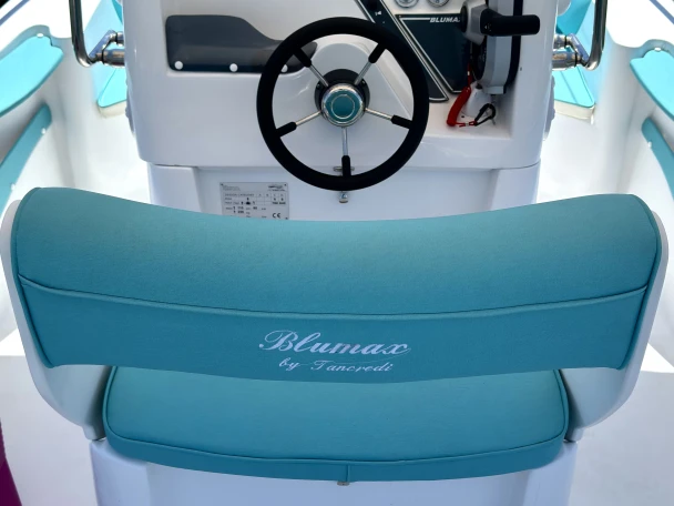 Noleggio Barca a motore a Taormina – blumax 19 pro Blumax 19 Pro