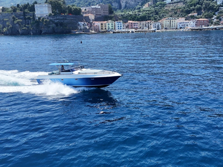 Noleggio Barca a motore con o senza skipper Zaniboni exalibur a Castellammare di Stabia