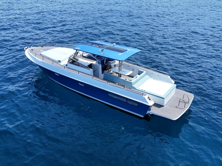 Zaniboni exalibur First 38 da affittare a  Castellammare di Stabia
