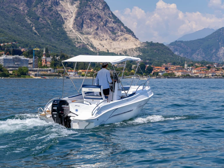 Noleggio Barca a motore a Feriolo – Barche Sicilia  Blumax 19 Pro