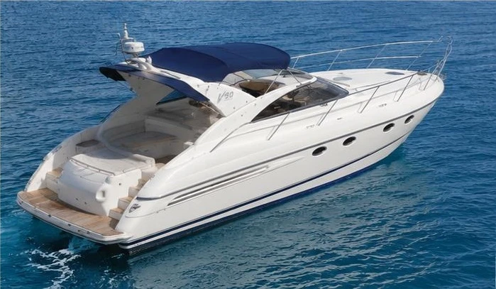 Noleggiare una Princess Princess V50 a Cannes