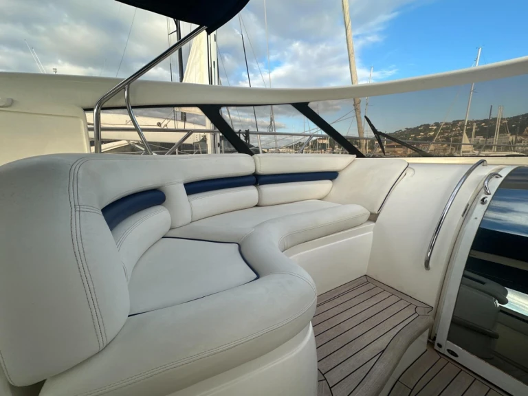 Noleggio barche Cannes economico Princess V50
