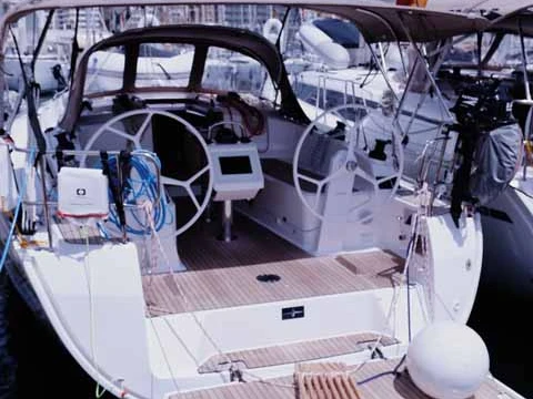 Noleggio a Gouviá – Bavaria Cruiser 37 su SamBoat