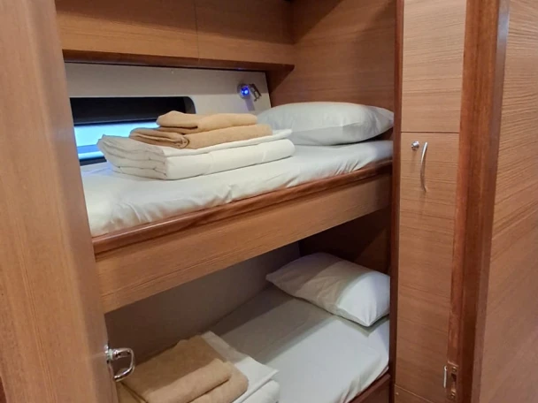 Noleggio Barca a vela con o senza skipper D&D Yacht a Trogir