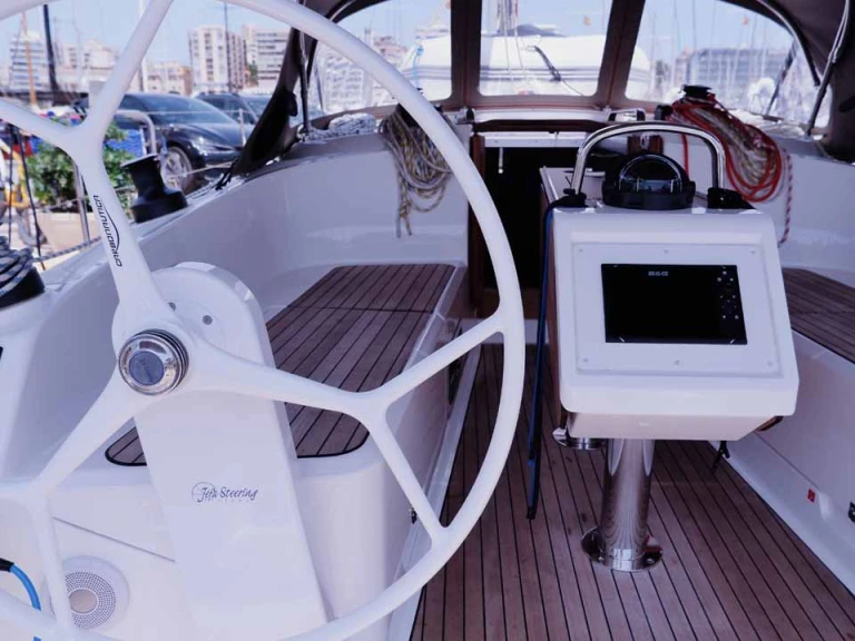 Noleggio Barca a vela Bavaria con patente nautica