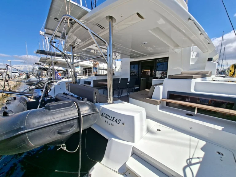 Noleggio Catamarano con o senza skipper Lagoon a Álimos