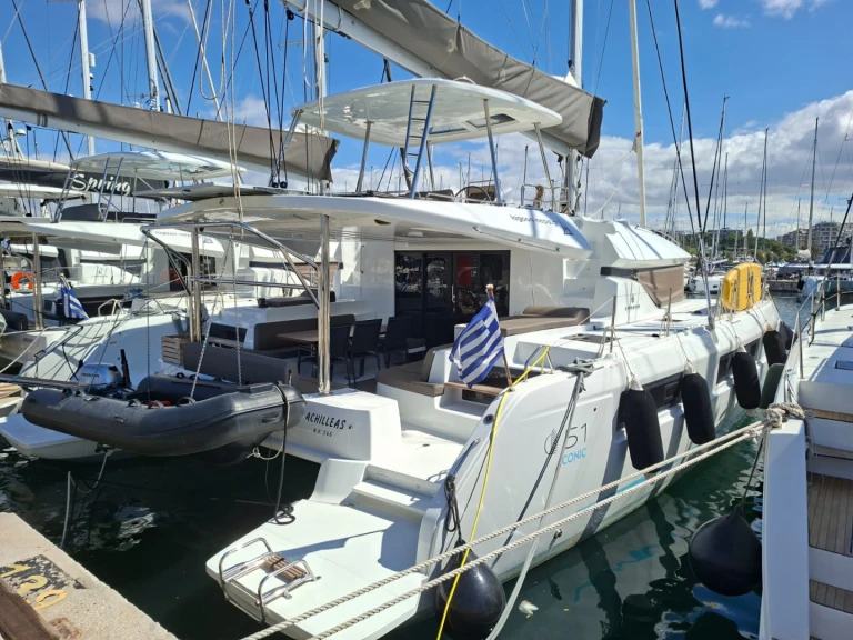 Noleggio Catamarano Lagoon con patente nautica