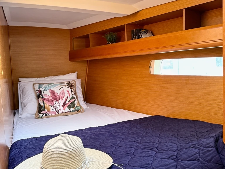 Noleggiare una Jeanneau Sun Odyssey 469 a Nydri