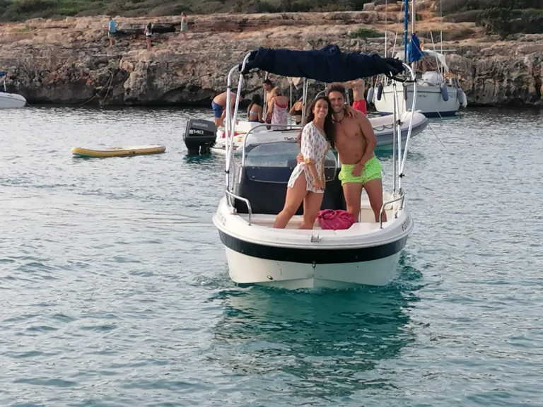 Noleggio barche Ciutadella de Menorca economico Remus 450 open