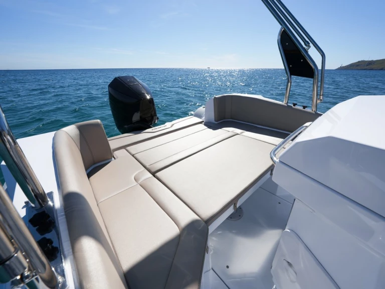 Noleggio a Pola –  Italboats Predator 700 su SamBoat