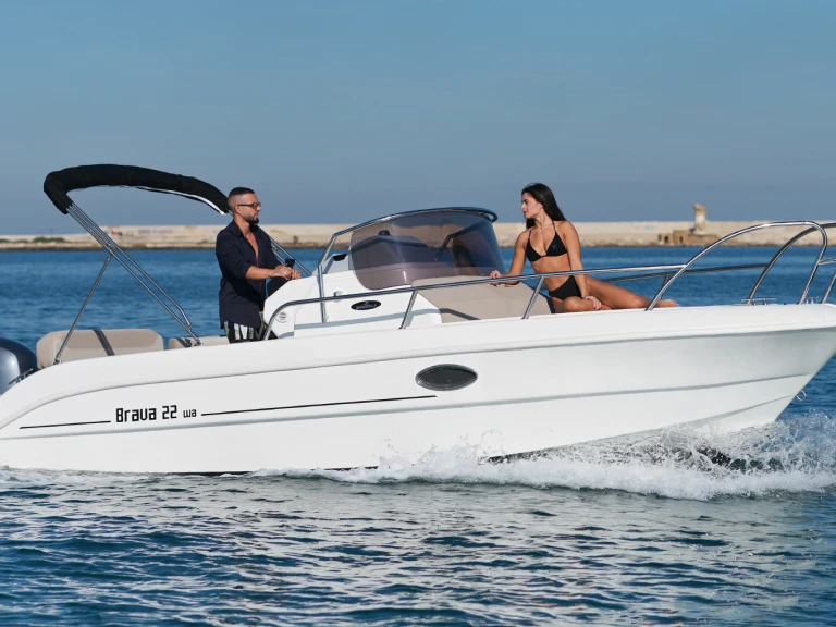 Noleggio barche  Mingolla Brava 22WA a Pola su Samboat