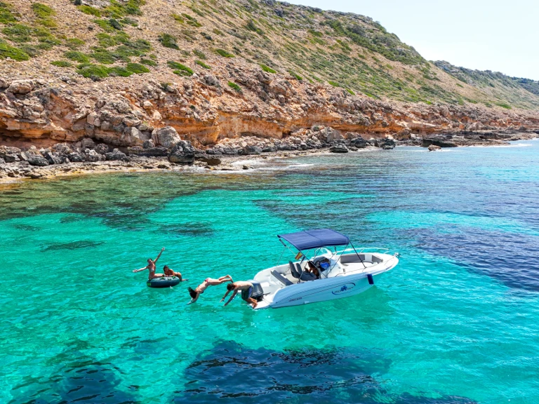 Noleggio Barca a motore con o senza skipper Pacific Craft a Club Náutico can Pastilla
