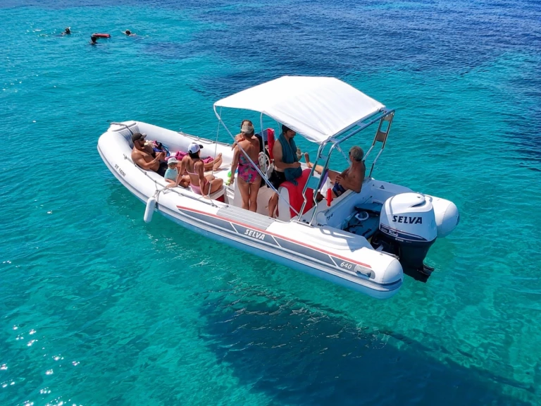 Gommone a noleggio a Les Issambres al miglior prezzo