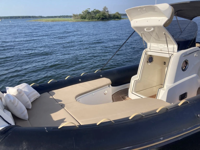 Noleggio Gommone a Sanguinet – Nuova Jolly Prince 30 CC