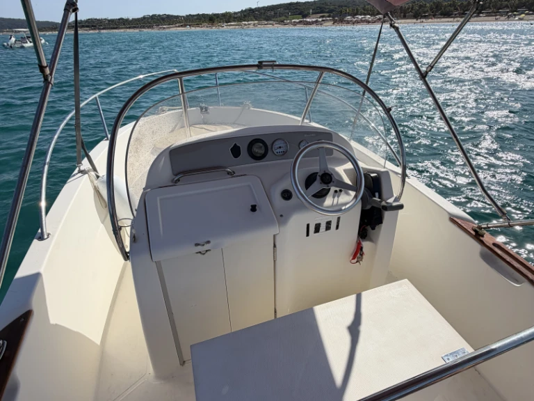 Noleggio barche Jeanneau Cap Camarat 545 a Les Issambres su Samboat