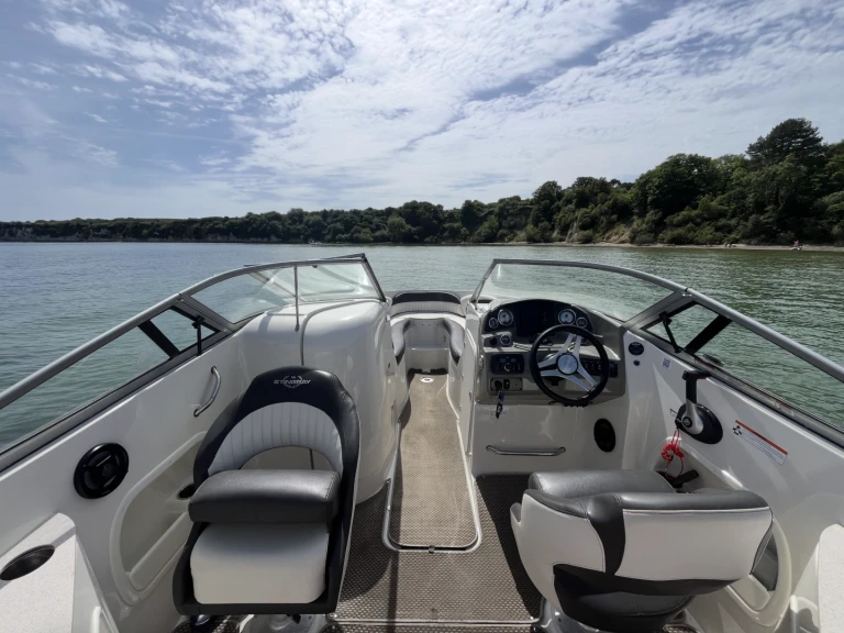 Noleggio a Poole – Stingray 250LR su SamBoat