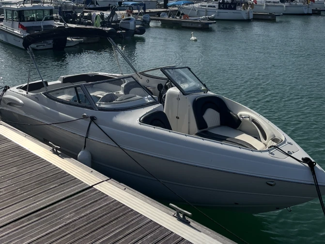 Noleggio Barca a motore con o senza skipper Stingray a Poole