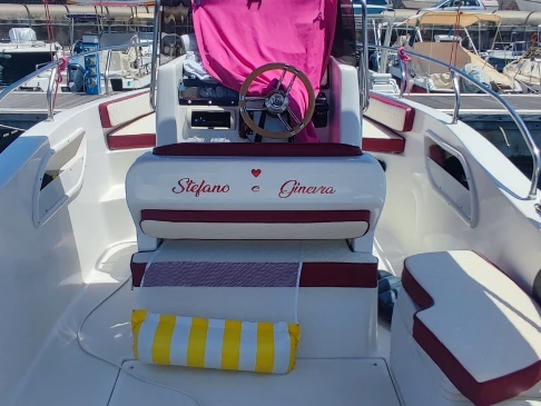 Noleggio Barca a motore a Palermo – Blumax 21,5