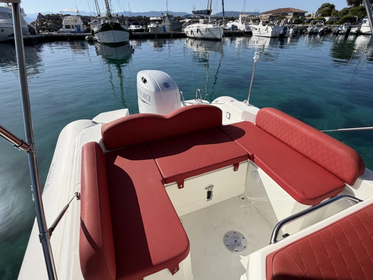 Noleggio a Porto Pollo – Fanale marine  FANALE 700 FALCHETTU su SamBoat
