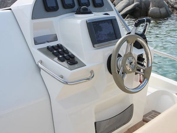 Noleggio Gommone con o senza skipper Capelli a Calvi