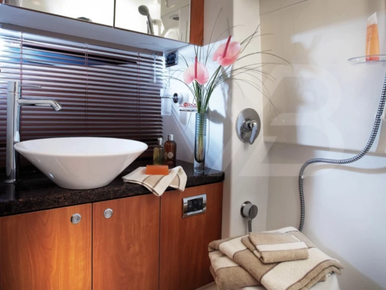 Noleggio barche Cannes economico Superhawk 43