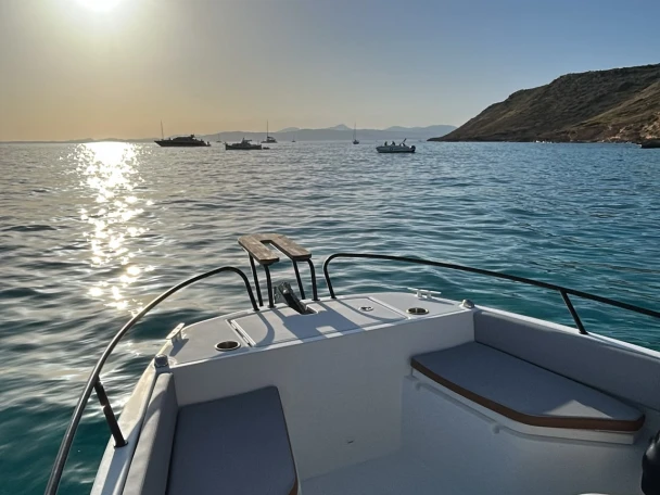 Noleggio Barca a motore Bénéteau con patente nautica