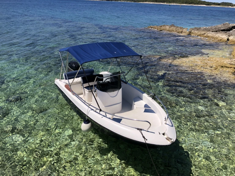 Noleggio barche Fisher Fisher 17 a Medulin su Samboat
