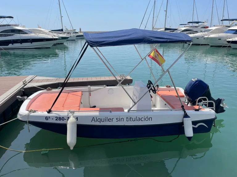 Noleggio a Club Nàutic Cambrils – Bond Yachts 13 su SamBoat
