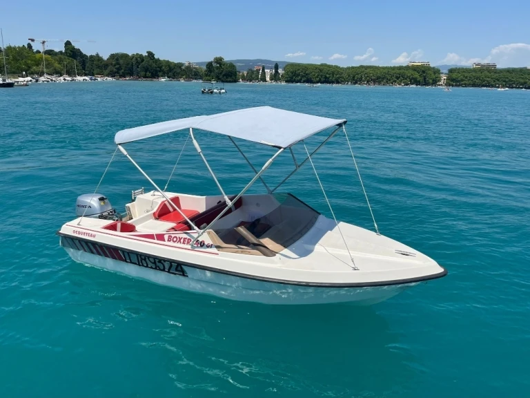 Noleggio Barca a motore a Annecy – BATEAU SANS PERMIS