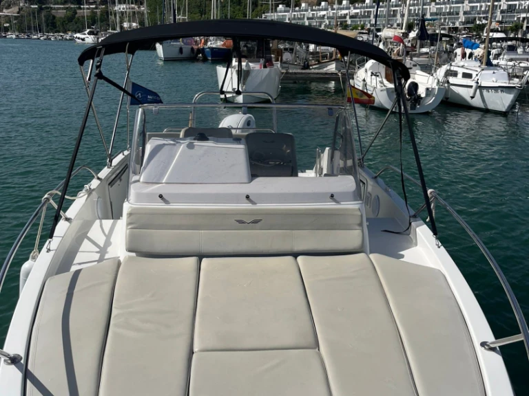 Noleggiare una Bénéteau Flyer 7 SUNdeck a Marina deportiva de Menorca