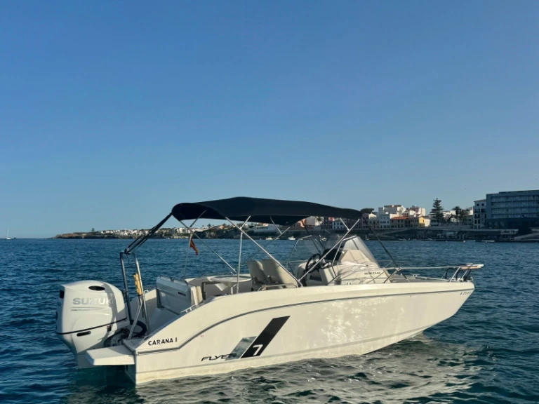 Noleggio Barca a motore Bénéteau con patente nautica