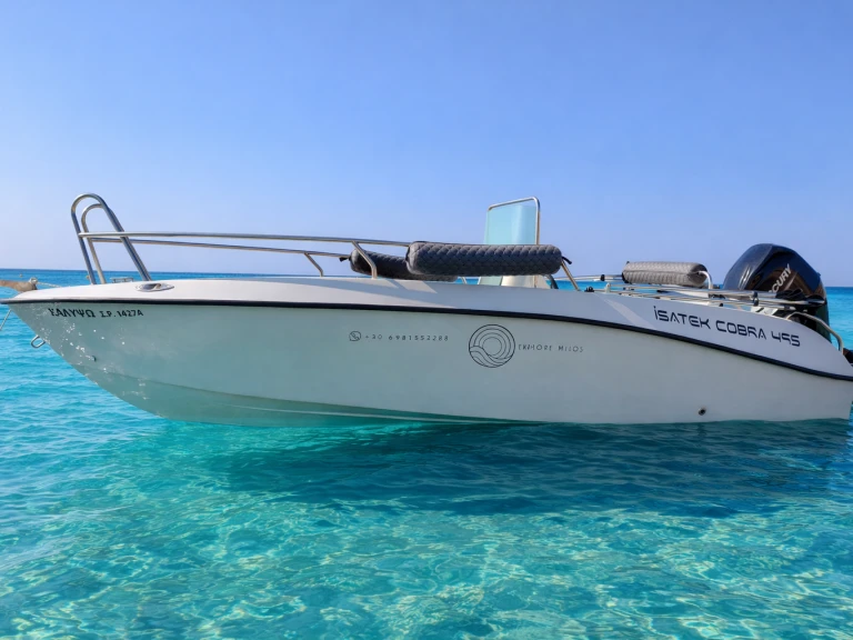 Noleggio Barca a motore con o senza skipper Isatek Cobra a Mílos