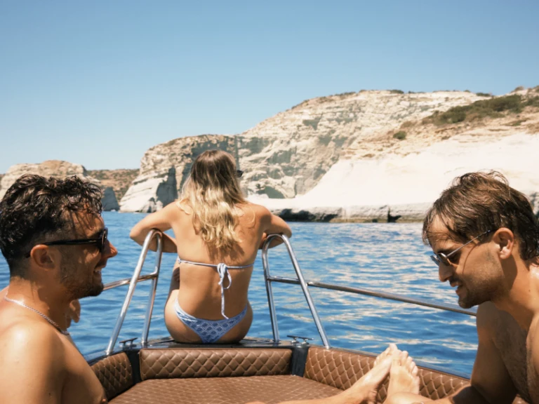 Noleggio a Mílos – Isatek Cobra 495 su SamBoat