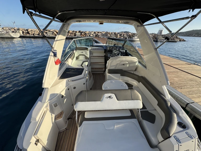 Noleggio Barca a motore Monterey con patente nautica