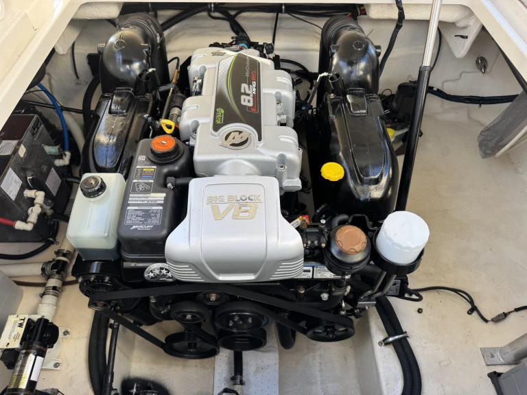 Noleggio a Nizza – Monterey 295 sportcruiser su SamBoat
