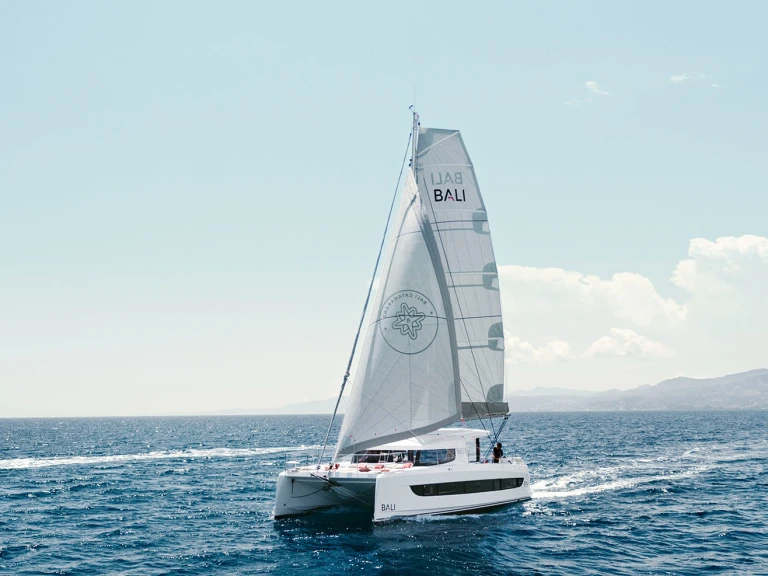 Catamarano a noleggio a Ribishi al miglior prezzo
