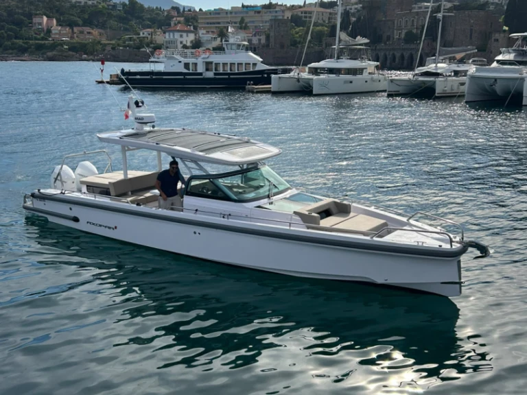 Noleggio a Mandelieu-la-Napoule – Axopar Axopar 37 Sun-Top su SamBoat