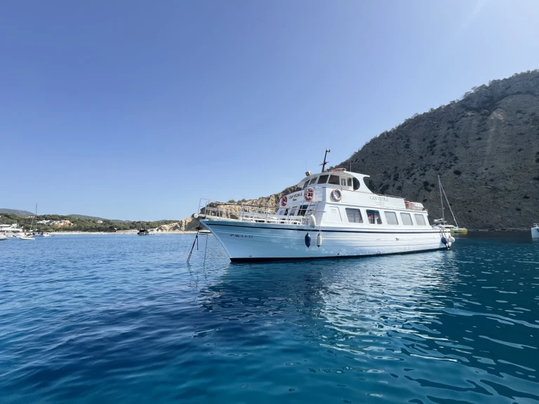 Noleggio Barca a motore con o senza skipper Artesanal a Ibiza Town