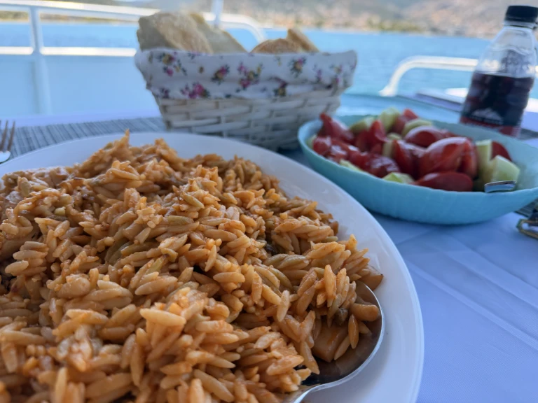 Noleggio Barca a motore a Pórto Ráfti – Traditional Greek 