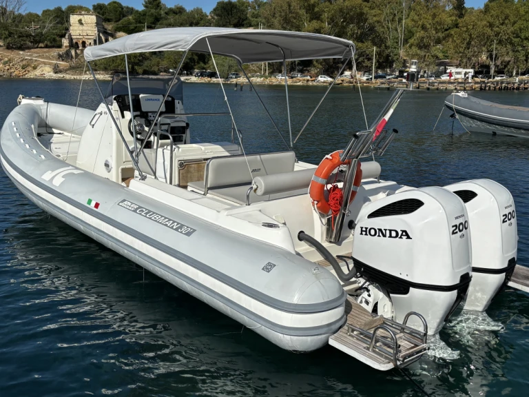 Joker Boat Clubman 30 da affittare a  Brucoli