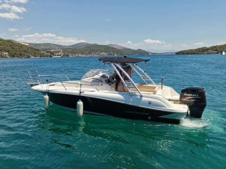 Noleggio Barca a motore a Les Issambres – Jeanneau Jeanneau cap camarat 715