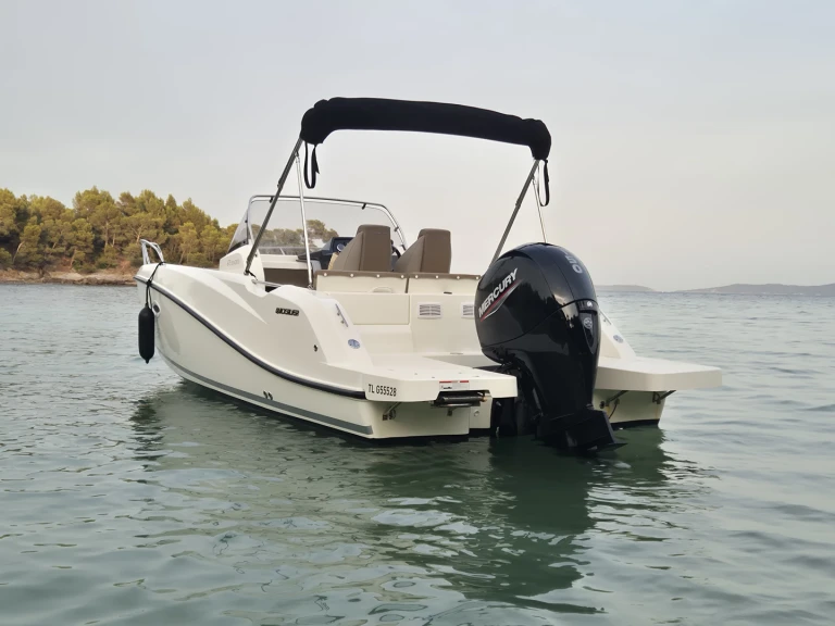 Noleggio barche Quicksilver Activ 675 Sundeck Sport a La Londe-les-Maures su Samboat