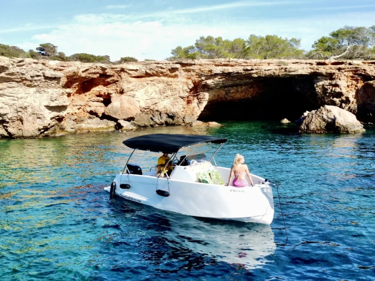 Noleggiare una X-Yachts X6 a Sant Antoni de Portmany