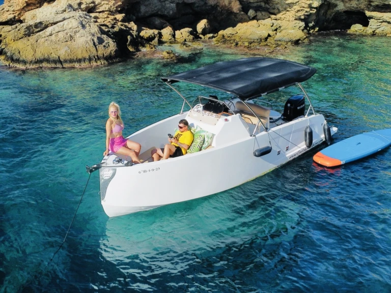 Noleggio Barca a motore X-Yachts con patente nautica