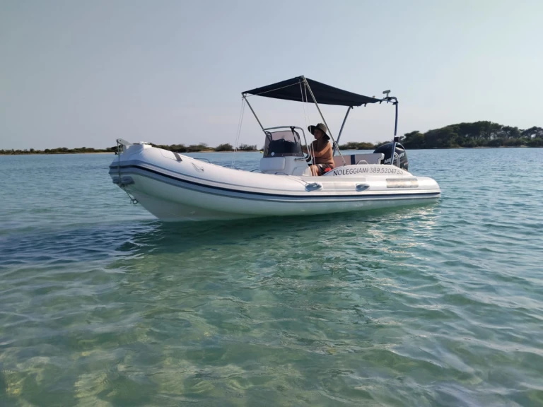 Gommone a noleggio a Porto Cesareo al miglior prezzo