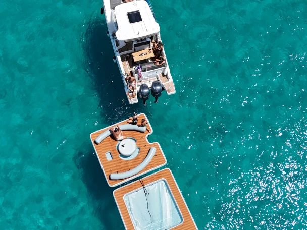 Noleggio Barca a motore con o senza skipper Jeanneau a Mandelieu-la-Napoule