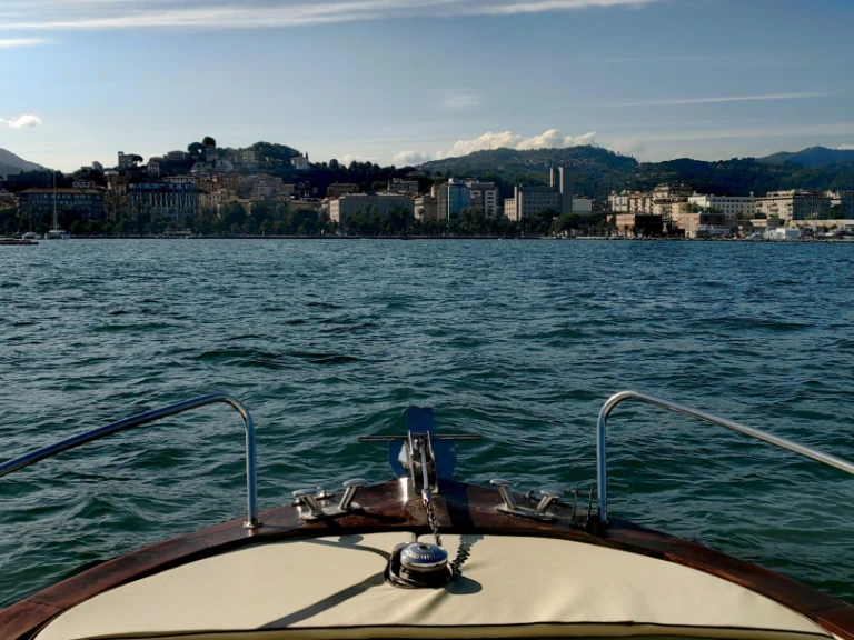 Noleggio Barca a motore a La Spezia – Amelia Plastimare Amelia 800