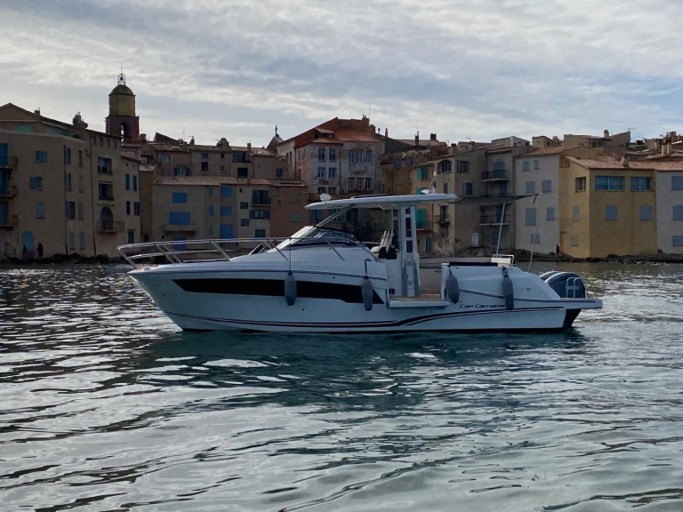Jeanneau Cap Camarat 10.5 WA da affittare a  Port des Marines de Cogolin